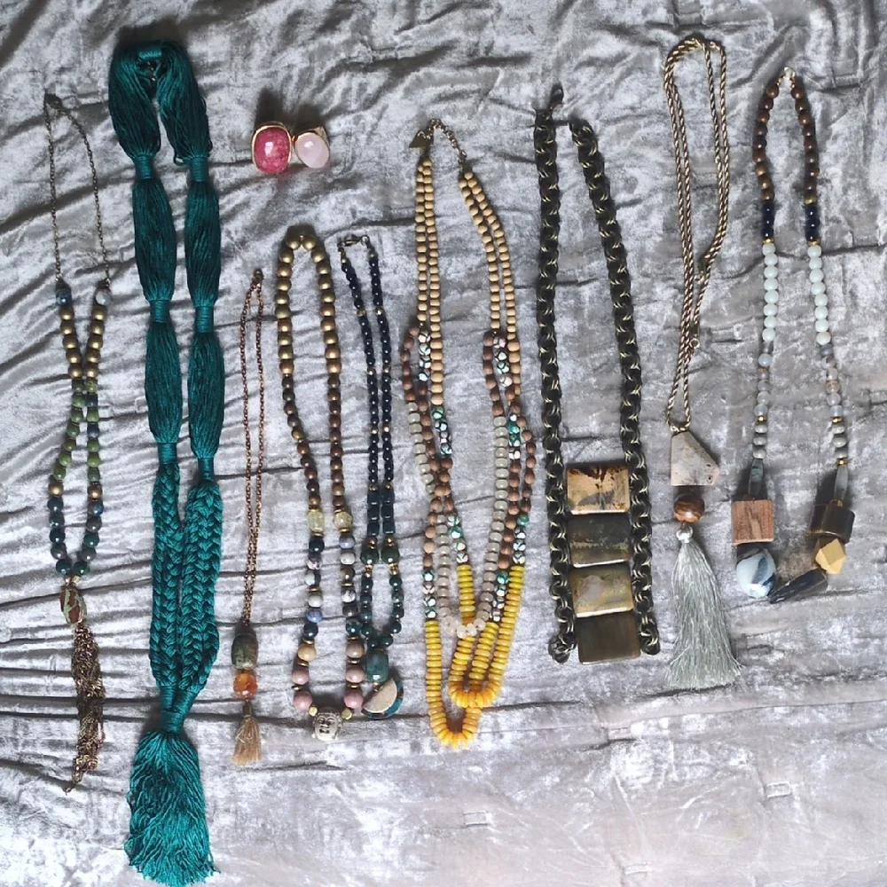ANTHROPOLOGIE + REAL STONE BOHO JEWELRY LOT $50 FOR 9 NECKLACES 2 RINGS - Picture 1 of 12